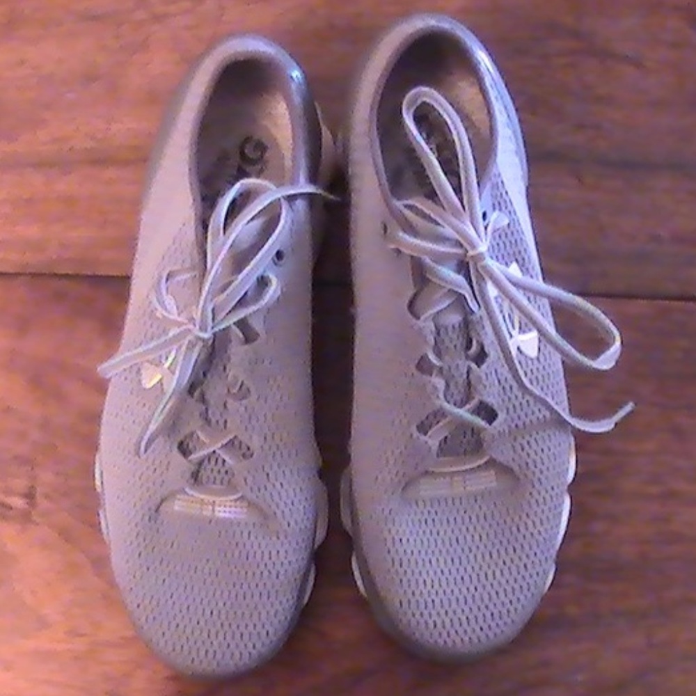 Mens Under Armour  shoes